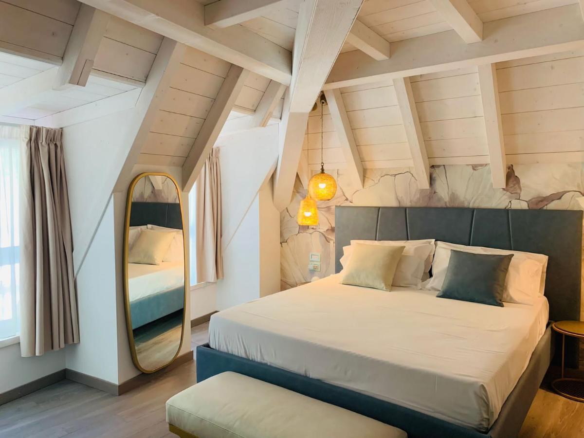 LUXURY SUITES ROCOPOM - Lake Front Malgrate Buitenkant foto