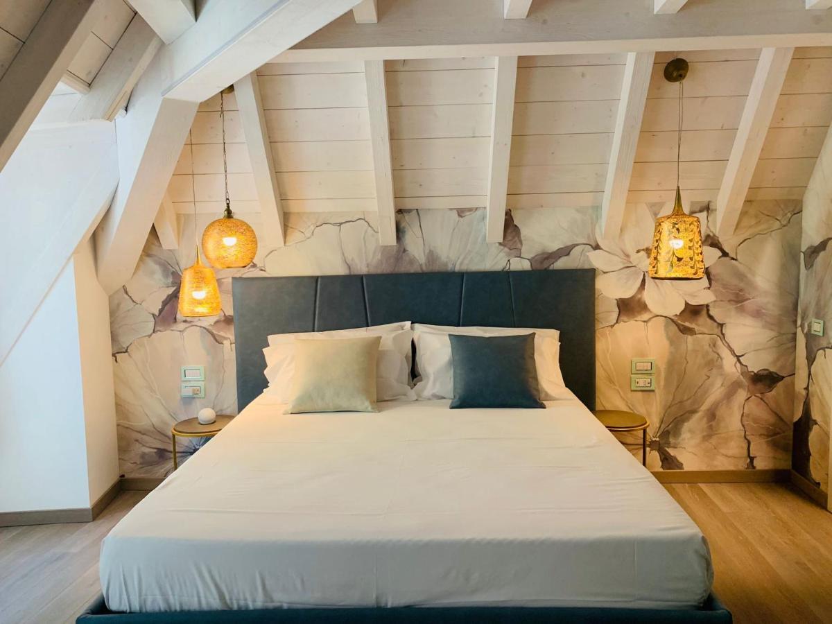 LUXURY SUITES ROCOPOM - Lake Front Malgrate Buitenkant foto